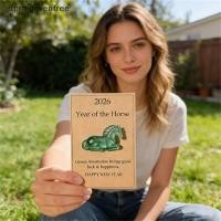 ราคา Springevenfree Little Horse Poet Hug ม้าคริสตัล Luy สัญลักษณ์ความแข็งแรง จุดเริ่มต้นใหม่ 2026 กอดบทกวีสําหรับม้า th (44605043887)