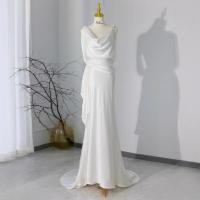 ราคา ชุดแต่งงานแบบเรียบง่ายจากผ้าซาตินฝรั่งเศส สีขาวยาวทรงหางปลา ดีไซน์คลาสสิค เอฟซี690 (44177679798)