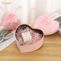 ราคา กล่องกระดาษบรรจุภัณฑ์ ต้อง2 กล่องของขวัญรูปหัวใจสีแดง กุทัณฑ์ พร้อมฝาครอบ กล่องปัจจุบัน วันเกิด (52754359549)