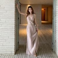 ราคา กระโปรงแคบเอวทรงสแลมม์ สไตล์คลาสสิก สีชมพูพร้อมการปักจีบ (48057681227)