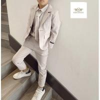 ราคา Khaki Boy Suit ชุดสูท เด็ก สูทสีเบจ สูทสีครีม เซท 2 ชิ้น เสื้อสูท กางเกงเอวยางยืด ขนาด 90 100 110 120 130 140 หร (17357673305)
