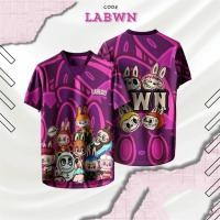 ราคา เสื้อฟุตบอล LABUBU NFL สไตล์อเมริกัน แขนสั้นสำหรับผู้หญิง ลายปักบนไหล่ ขนาดใหญ่ สีชมพู V neck สำหรับฤดูร้อน (44478637223)