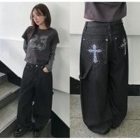 ราคา กางเกงยีนส์เอวสูง สไตล์อินฟลูเอนเซอร์ แบบเสื้อผ้าเกาหลี ลายกระดุมขวาง กระเป๋ายาวกว้าง (48957702731)
