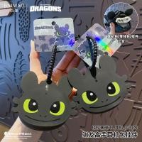 ราคา ของแท้ How to Train Your Dragon Master กระเป๋าใส่เหรียญซิลิโคน Toothless พวงกุญแจจี้หูฟังกระเป๋า นวัตกรรม 3 in 1 กระเป๋าเงิน ที่แขวนกุญแจ ที่เก็บหูฟัง วัสดุซิลิโคนนุ่มทนทาน พกพาสะดวกเก็บ Unisex อินเทร