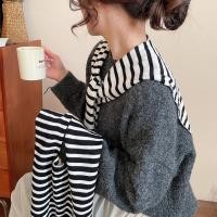 ราคา ผ้าพันคอผ้าถักลายทางสีขาวสีดําสไตล์เกาหลีสําหรับผู้หญิงแฟชั่นผ้าคลุมไหล่ที่อบอุ่นเสื้อคาร์ดิแกนคอปกอุปกรณ์เสริม (41927020978)