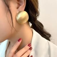 ราคา ความรู้สึกขั้นสูงใหม่ของกระดุมโลหะกลมโอ้อวดต่างหูแฟชั่นสีทองยุโรปและอเมริกา (26832396985)