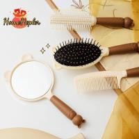 ราคา HomeHepler กระจกแต่งหน้า Hairbrush ชุดนวดศีรษะ Knotless น่ารักเบียร์สี่ชิ้นมือถือกระจกหวีชุด Home Supply ใหม่ (56258055943)