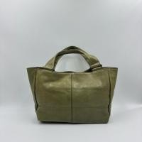 ราคา กระเป๋าหนังแท้สีเขียวโทน Olive กระเป๋ามือสอง B Stuff (56157778883)