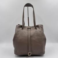 ราคา กระเป๋าหนังแท้ทรง bucket สีเทาน้ำตาล taupe กระเป๋ามือสอง (50506859901)