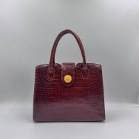 ราคา กระเป๋ามือสอง กระเป๋าถือทรงคลาสสิกลายหนังจระเข้โทนสีน้ำตาลเข้ม จาก Guy Laroche (53356923016)