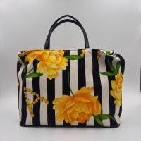 ราคา กระเป๋าถือ ผ้าพิมพ์ลายดอกไม้สีเหลือง (41227221849)