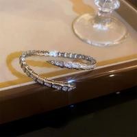 ราคา สร้อยข้อมือเงินแท้สำหรับผู้หญิงแบบโซนิญ่า เพทายปรับขนาดได้ง่าย (46055915557)