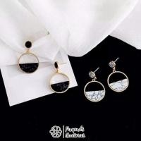 ราคา ร้านในไทยพร้อมส่ง ต่างหูระย้าวงกลมลายหินอ่อน Circle Marble Drop Earring (46157957109)