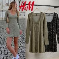 ราคา H M มินิเดรสลายดอกคอวีลึก เสริมลุคเพรียว (53407501551)