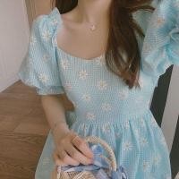 ราคา เดรสลายดอกเดซี่ พร้อมส่ง (4646724846)