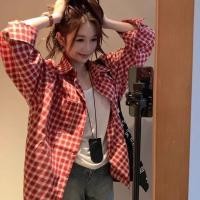 ราคา เสื้อเชิ้ตลายสก๊อตสีแดงแขนยาว สำหรับผู้ชายและผู้หญิง อารมณ์ย้อนยุค ดีไซน์เรโทร (47658278259)