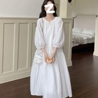 ราคา ชุดกระโปรงยาว Bohemian สีขาว สไตล์ฝรั่งเศสรายลูกไม้ ดูหรูหราในวันหยุด (41828987028)