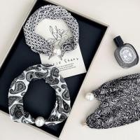 ราคา หัวเข็มขัดแม่เหล็ก ผ้าพันคอลายไหม และสร้อยไข่มุก พร้อมโซ่ลายกระดูก อัญญนาคอมสไตล์ไทย การออกแบบใหม่ปี 2025 (52905712644)