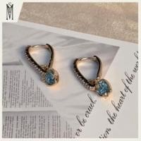 ราคา ต่างหูเพชรห่วงทองคำประดับเพชรรูปหัวใจสีน้ำเงิน18K ต่างหูเงินแท้ งานพรีเมี่ยม ต่างหูประดับเพชร MYS 0033 พร้อมส่ง (45908568443)