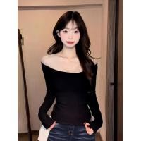 ราคา เสื้อยืดแขนยาวสีดำเปิดไหล่ ประดับคริสตัล เหมาะสำหรับฤดูใบไม้ผลิ ฤดูใบไม้ร่วง และฤดูร้อน เสื้อทรงเข้ารูปที่สามารถใส่เดี่ย (53356385618)