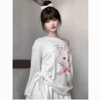 ราคา เสื้อยืดแขนยาวสีขาวเปิดไหล่สุดหวานและเซ็กซี่ เหมาะสำหรับผู้หญิง ในช่วงต้นฤดูใบไม้ร่วงปี 2026 สไตล์ Pure Desire ดีไซน์ใหม (43778266497)
