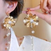 ราคา ตาข่ายสีขาวดอกไม้พู่ตะขอต่างหูสีทองโทนหรูหราวินเทจแฟชั่นเครื่องประดับสําหรับผู้หญิงทุกวันพรรคอุปกรณ์เสริม (56607188135)