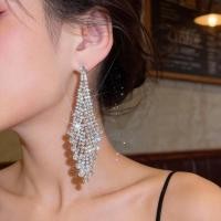 ราคา ต่างหูพู่พร้อมเพชรสังเคราะห์ สร้อยหูแฟชั่นสำหรับผู้หญิง สง่างามและหรูหรา (48255912159)