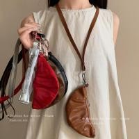 ราคา กระเป๋าใส่เหรียญหนังเทียมทรงวินเทจ กับสร้อยคอวินเทจแบบคล้องบ่า สำหรับสวมใส่ในสไตล์แฟชั่นและดีไซน์ทันสมัย (58102202184)
