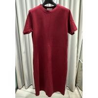 ราคา ชุดเดรสยาวสีแดงมือสอง (41450462287)