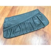 ราคา กระเป๋าคลัช pvc หนังนิ่ม สีเทา (19585235020)