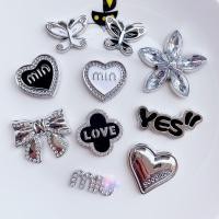 ราคา Xiaoxiang อุปกรณ์เสริมสไตล์สีดำสีขาวยอดนิยม สำหรับ DIY เคสโทรศัพท์ และรองเท้า (42155572043)