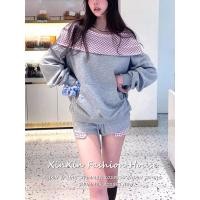 ราคา Casual retro hoodie and shorts set ชุดผู้หญิงเสื้อแขนยาวฮู้ดลายสก็อตเปิดไหล่กางเกงขาสั้นตรงเชือกดึง (46706960223)