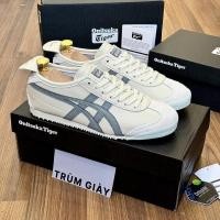 ราคา ONITSUKA TIGER โอนิซึกะ เสือ ผ้าคลุมรองเท้า โอนิซึกะ เสือ รองเท้าผ้าใบสีเทา ขาว สําหรับผู้ชายและผู้หญิง ภาพถ่ายจริง (45107836673)