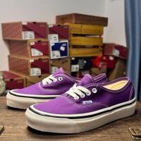 ราคา VANS รถตู้ รองเท้าบอร์ดลําลองตัดต่ําสีม่วงที่สะดวกสบายและทันสมัยของแท้ (51857786109)