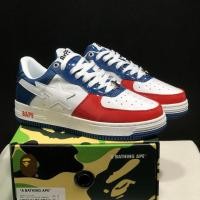 ราคา Bape Sta รองเท้าบอร์ดลําลองตัดต่ําที่ทนต่อการสึกหรอและสะดวกสบาย สี แดง ขาว น้ําเงิน (51253801858)