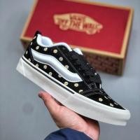 ราคา Vans Knu Skool รองเท้าลําลองส้นเตี้ยดอกเบญจมาศขนาดเล็กสีดํา (49757197964)