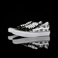 ราคา Vans SK8 Low Black and White Graffiti 2 0 Low Top รองเท้าลําลอง (48907608113)