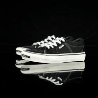 ราคา Vans Off The Wall Black Low cut Casual Board Shoes (47156039431)