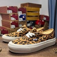ราคา VANS รถตู้ รองเท้าบอร์ดลําลองทรงเตี้ยพิมพ์ลายเสือดาวที่สะดวกสบายและมีสไตล์ของแท้ (50307776959)