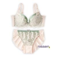 ราคา จัดส่งจากประเทศญี่ปุ่น Nissen ชุดชั้นในบราทรงสูงเก็บเนื้อข้างลำตัวพร้อมกางเกงในเข้าชุด คอลเลคชั่นพิเศษ Nissen x Triumph ยกกระชับอกสวย เก็บเนื้อส่วนเกินด้านข้างให้เรียบเนียน ใส่สบาย ลายลูกไม้สวยหรู มีไ