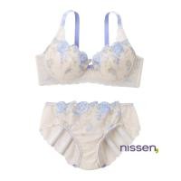 ราคา จัดส่งจากประเทศญี่ปุ่น Nissen ชุดชั้นในพรีเมียม Nissen สำหรับอกใหญ่ DEFG คัพ บรามีโครง เก็บเนื้อข้างลำตัวเป๊ะ ยกกระชับดันทรงสวย ลายปักดอกไม้หรูหรา กางเกงในลูกไม้เข้าชุด หลัง U shape สวมใส่สบาย คุณภาพญ