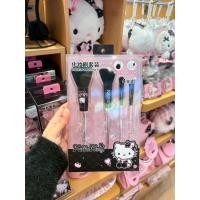 ราคา Hello Kiity X Miniso Black pink เซตแปรงแต่งหน้า 4ด้าม (56652319610)