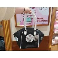 ราคา Sanrio Hello Kitty ซานริโอ้ เฮลโลคิตตี้ กระเป๋าถือ ทรงสปอร์ตหน่อยๆนะ กีฬา ขาวดำ ลายแว่น มือถือ แฟชั่น หูสีขาว หนัง ผ้า (26781878040)