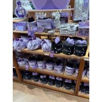 ราคา ANNA SUI X MINISO กระเป๋าทรงกระบอก ผ้ากำมะหยี่ มีซิป มีสายสะพายให้ มี2สีให้เลือก (41225852609)