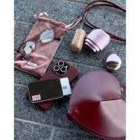 ราคา เคสระลอกคลื่น Dark Cherry Bl Essentials โดย CASECASE เคสดูดแม่เหล็กสําหรับ iPhone 17 16 15 14 Pro Max พื้นผิวซิลิโคนกันลื่นระดับพรีเมียม (40277177331)