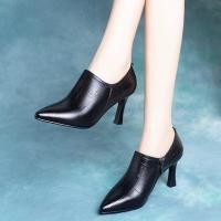 ราคา รองเท้าส้นสูงสไตล์ใหม่ฤดูใบไม้ร่วง หนังแท้ ส้นสูงแบบปากลึก (46707855240)