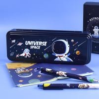 ราคา พร้อมสต็อก 22 3 8ซม อะนิเมะการ์ตูนเครื่องเขียนกล่องรวมกันล็อคพลาสติกกันน้ําเด็กกรณีดินสอนักบินอวกาศนักเรียนประถมกรณีดินสอความรู้สึกระดับไฮเอ (47008109232)