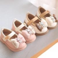 ราคา รองเท้าคัทชูเด็กผู้หญิงทรงหัวเหลี่ยม แต่งโบว์ สไตล์เจ้าหญิง พื้นนุ่ม ใส่สบาย แฟชั่นน่ารัก (41378860061)
