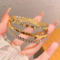 ราคา สร้อยข้อมือชุบทอง 18K ฝังเพทาย Gypsophila สร้อยข้อมือรังผึ้งสุภาพสตรีเครื่องประดับ (49958827019)