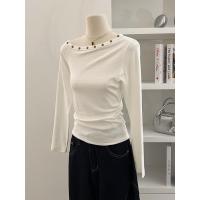 ราคา Top basic เกาหลีสไตล์เสื้อแขนยาวเสื้อแขนยาวปาดไหล่สีพื้น ตกแต่งหมุด ดีไซน์เอวจีบ ผ้าCOTTON โคตรนุ่มเสื้อ COD (55954772294)